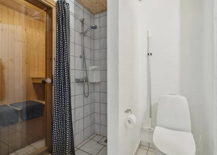 بيت للعطل Gorgeous In Harboore With Sauna *