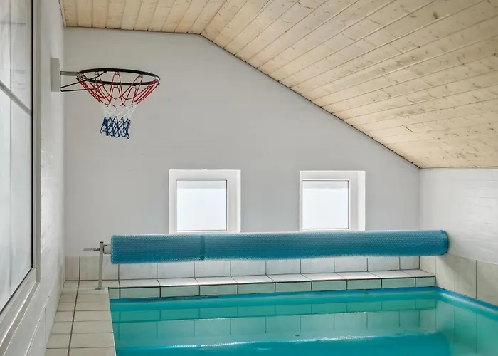 Dom wakacyjny Gorgeous In Harboore With Sauna *